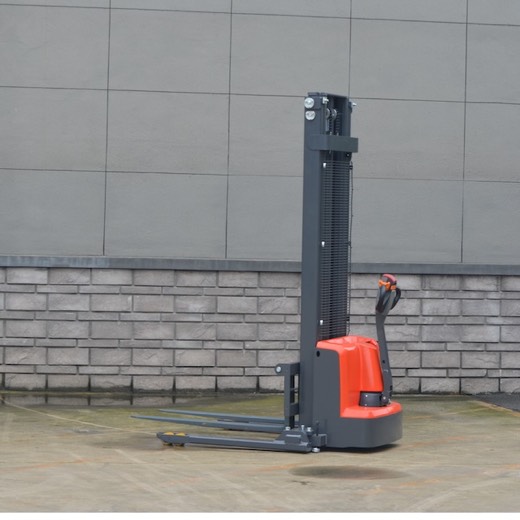 Electric Stacker (Pedestrian, Straddle Legs) CL13GHY – view 3