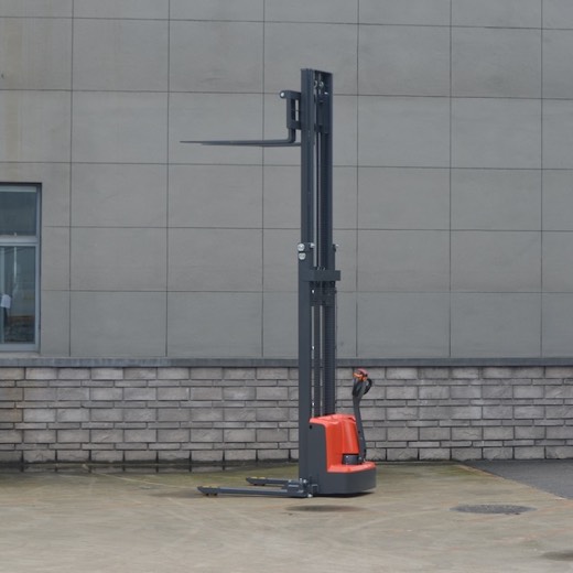 Electric Stacker (Pedestrian, Straddle Legs) CL13GHY – view 4