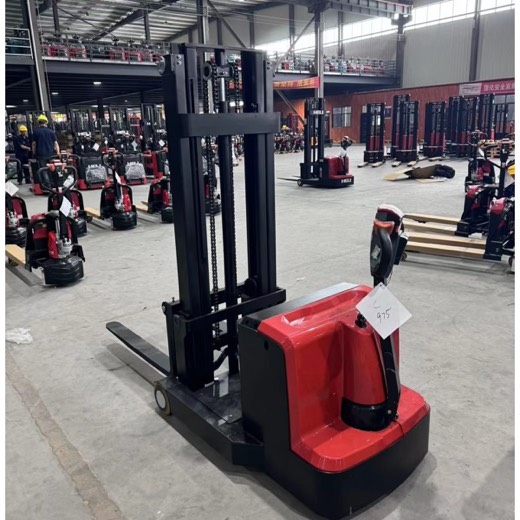 Electric Counterbalanced Stacker (Pedestrian) E1016J – E1035J | 1.0 t – view 2